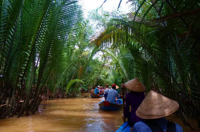 mekong river & delta